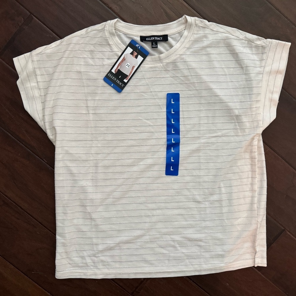 Women’s L - Ellen Tracy top - NWT